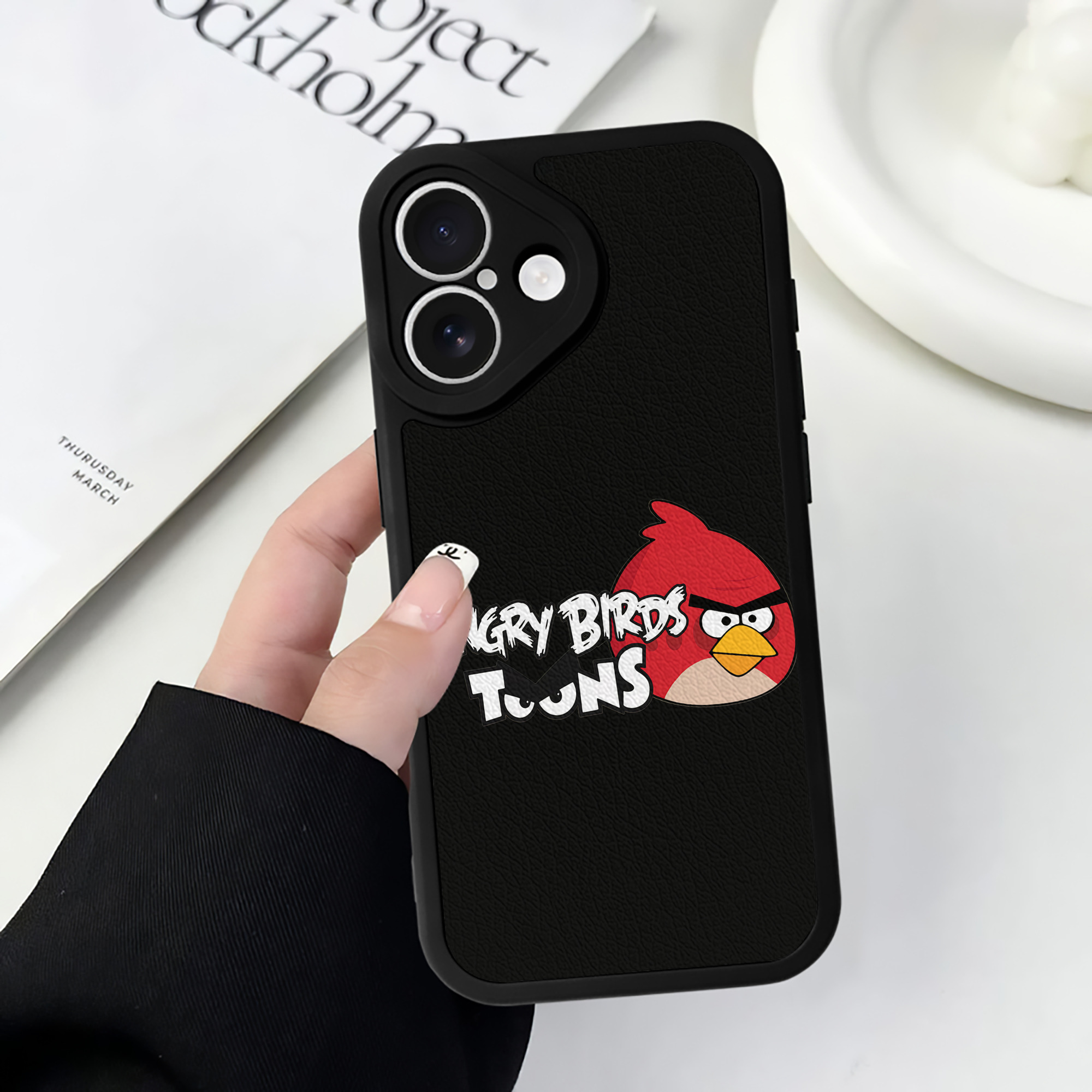 （画像用） Angry Birds アングリーバード 【iPhone 16シリーズ対応】シリコンスマホケース（レザー調） 材質：シリコン